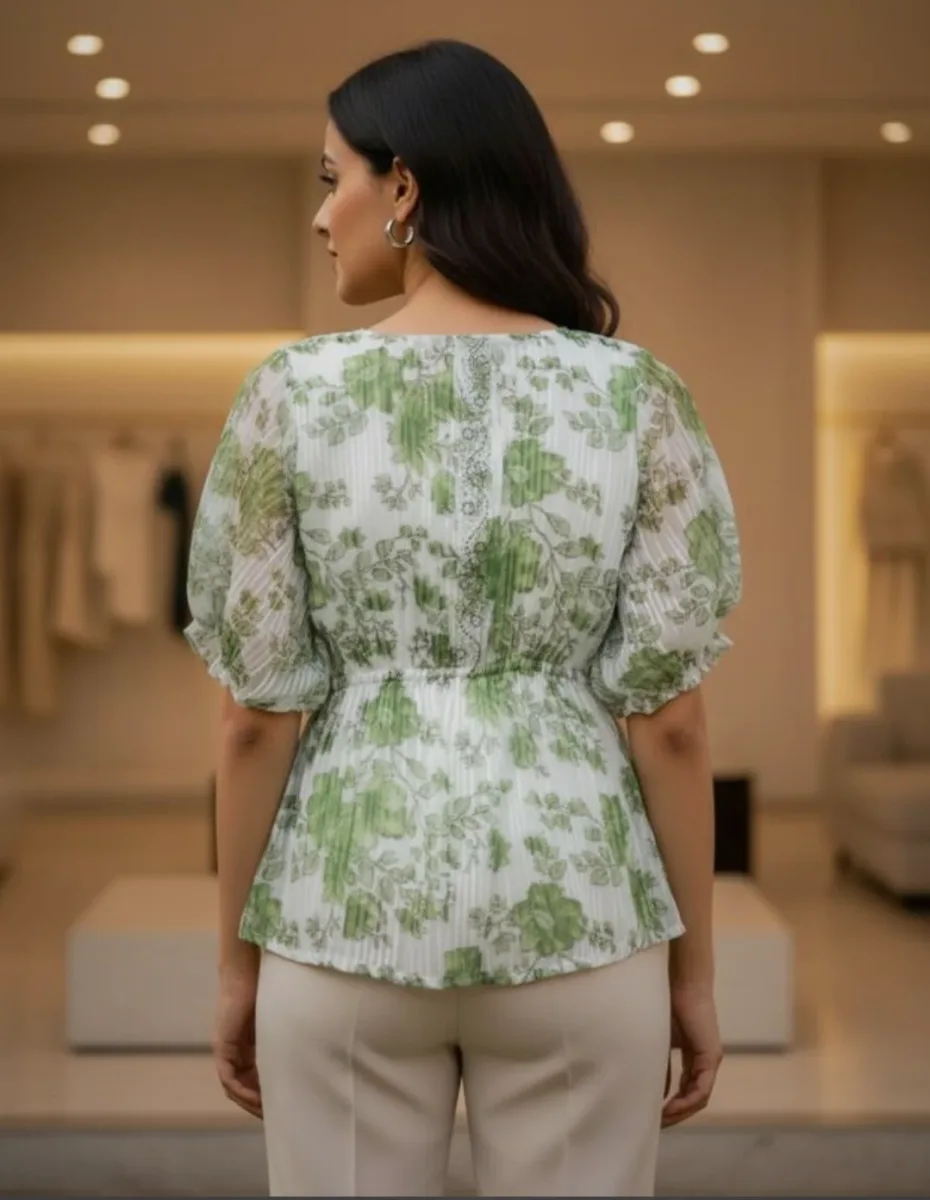 Green Floral Print Top for Women – Stylish & Comfortable
