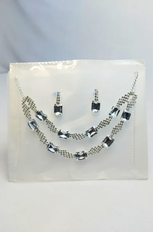 Alloy Silver White Jewellery Set for Women (Pack of 1)