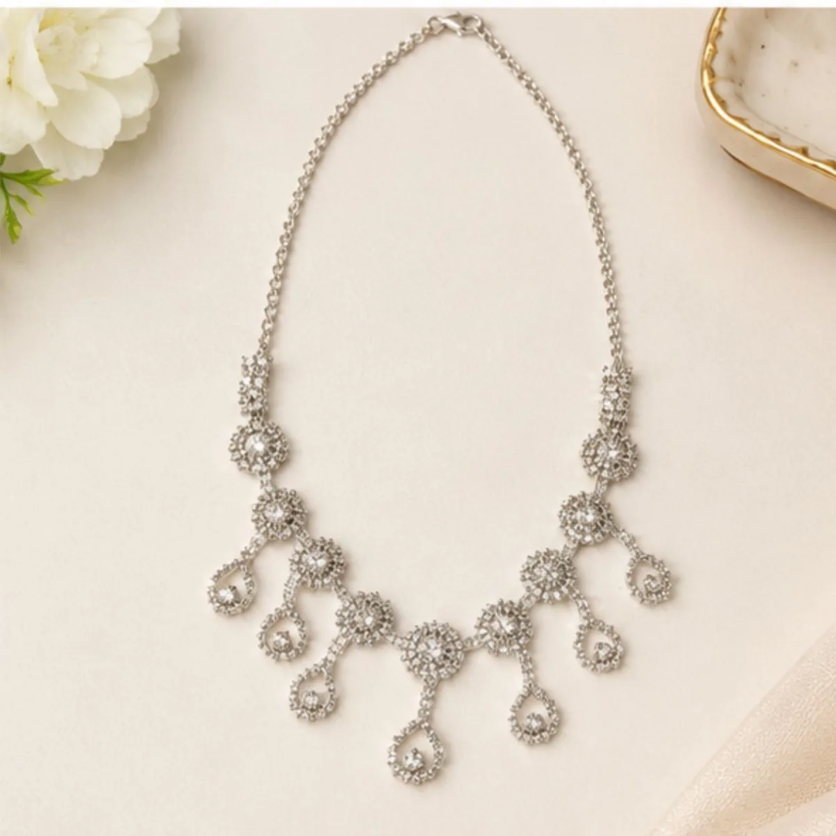 Floral Pendant Necklace with Delicate Tassel Drops for Women – Elegant Fashion Jewellery